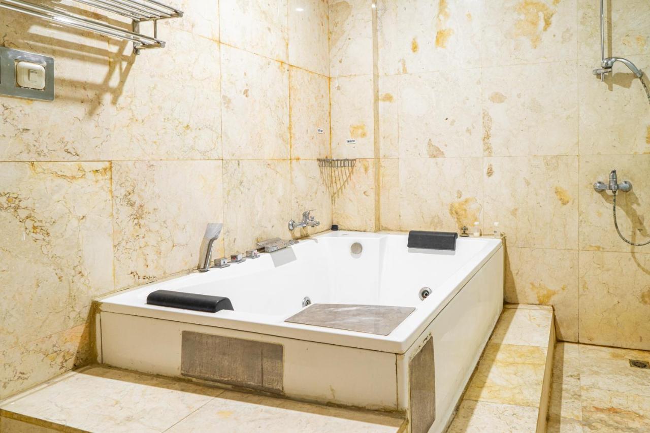 Reddoorz Plus Near Chadstone Mall Bekasi Eksteriør bilde