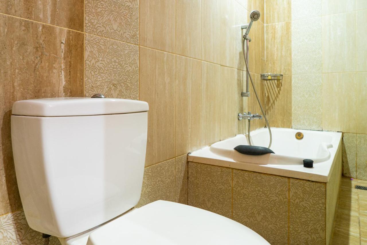 Reddoorz Plus Near Chadstone Mall Bekasi Eksteriør bilde